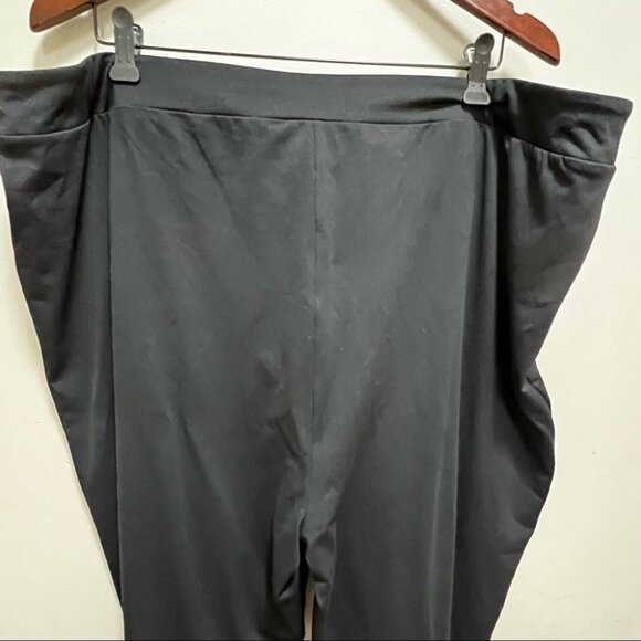 SIZE 20 Addition Elle Nadia Aboulhosn Love & Legend Black Zipper  Leggings - Picture 5 of 10